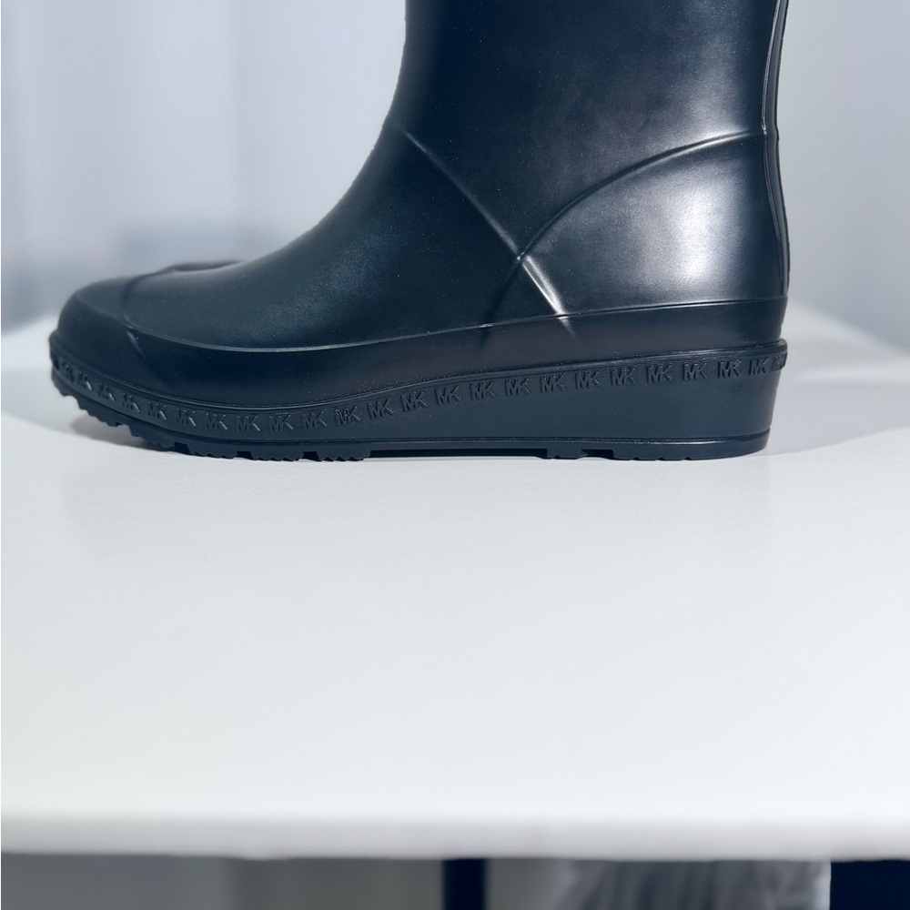 MICHAEL Michael Kors MAC Rain Booties – Waterproof Black Designer Boots - Picture 5 of 11
